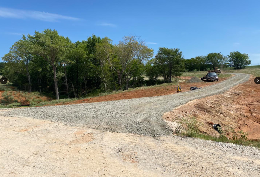 COMMERCIAL PAVING